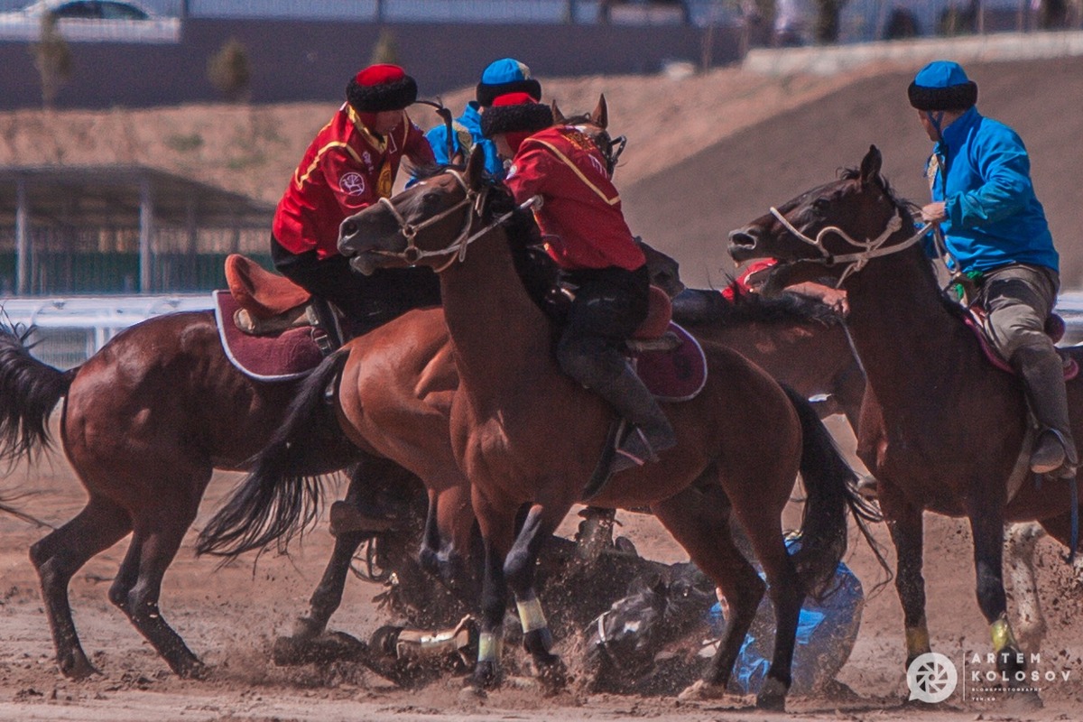 Final Match in Kok Boru. Kyrgyzstan-Kazakhstan (photographer A.Kolosov)