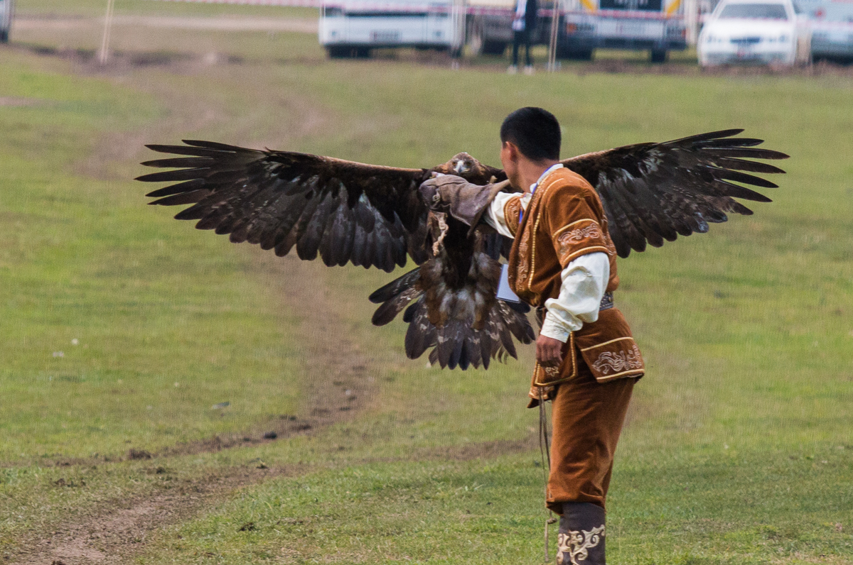 Salbuurun Competitions Ongoing in Kyrchyn Gorge